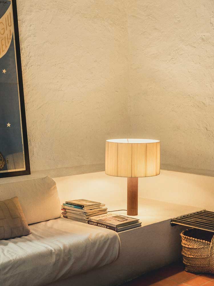 Moragas Table Lamp | Santa & Cole | Catalog Interiors 