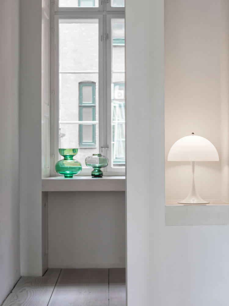 Panthella 250 Portable Lamp