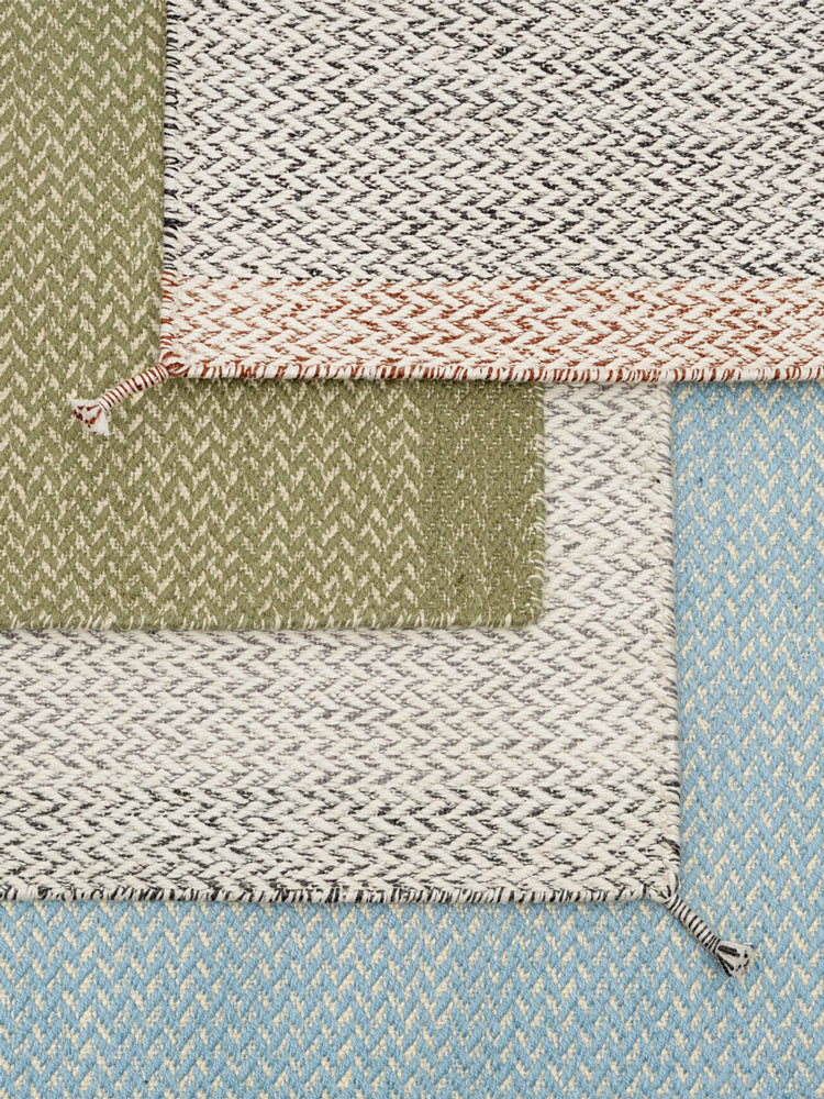 Ply Rug / Recycled Polyester | Muuto | Catalog Interiors 