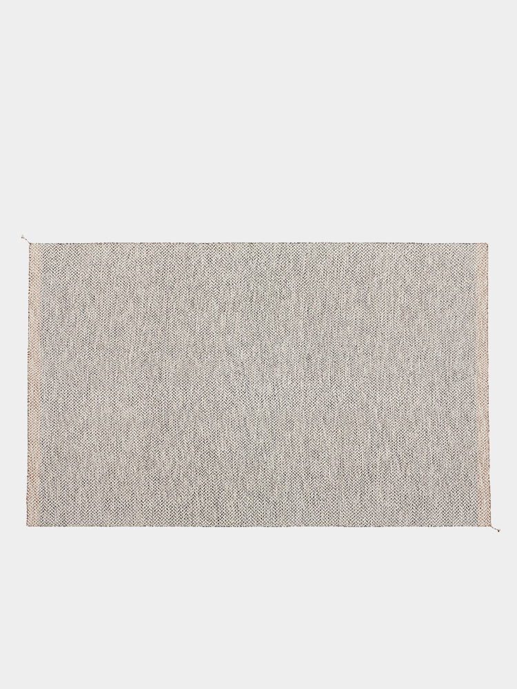 Ply Rug / Recycled Polyester | Muuto | Catalog Interiors 