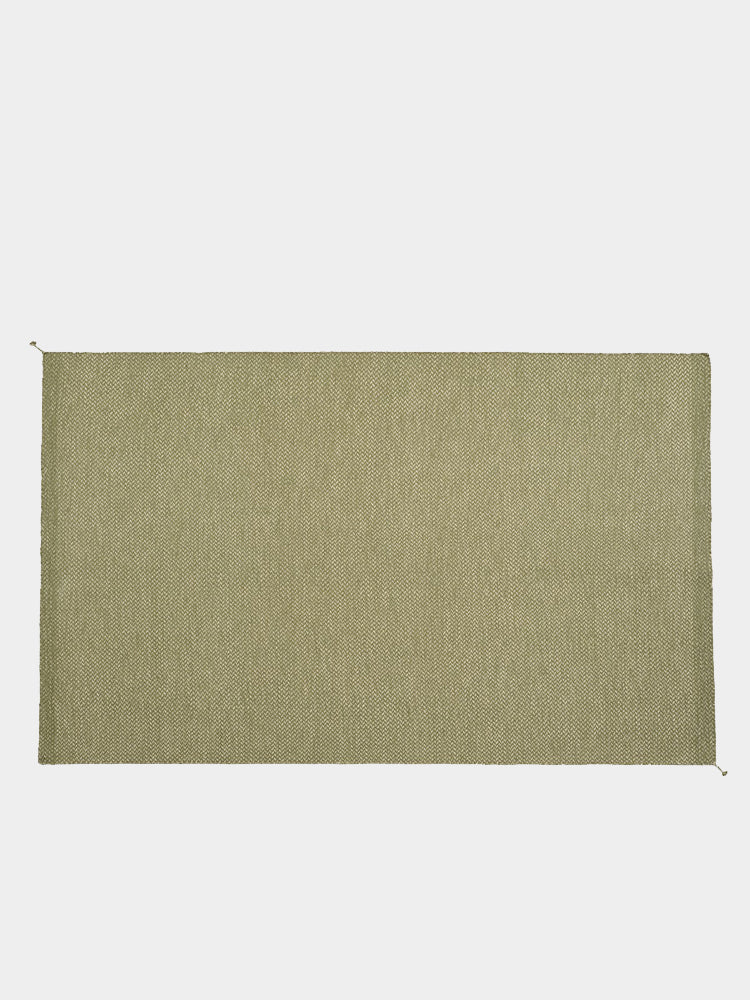 Ply Rug / Recycled Polyester | Muuto | Catalog Interiors 