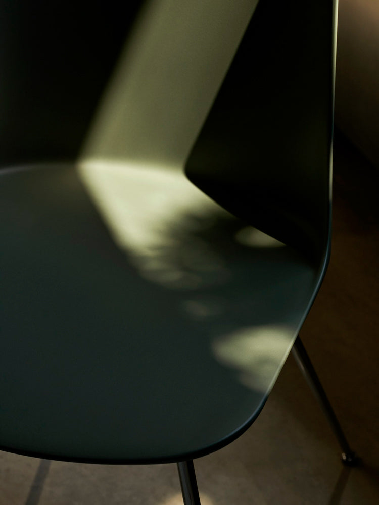 Rely Chair HW6 | &Tradition | Catalog Interiors 