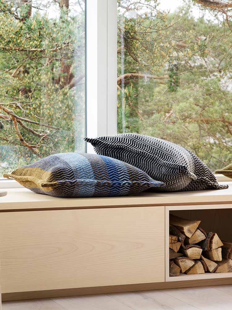Fri Cushion | Roros Tweed | Catalog Interiors UK