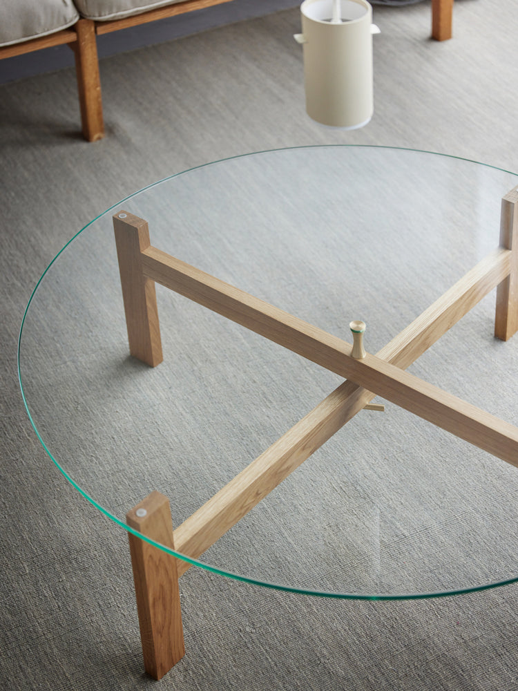 Round Coffee Table | Moebe | Catalog Interiors  
