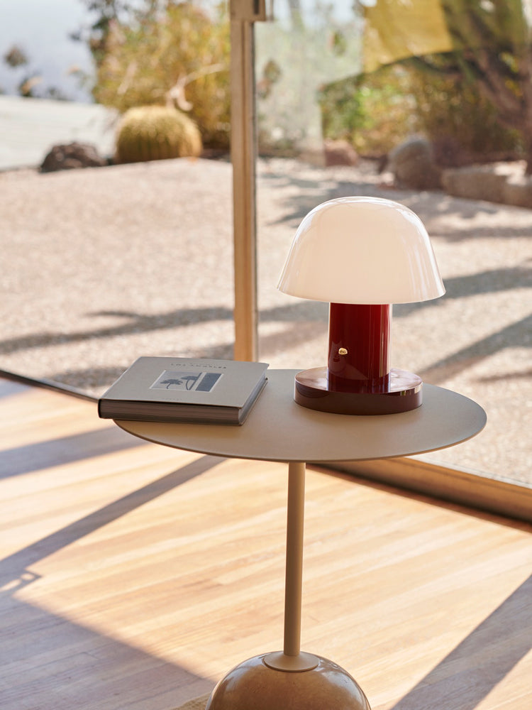 Setago Portable Lamp JH27 | &Tradition | Catalog Interiors