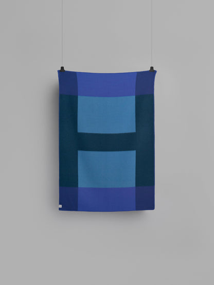 Syndin Throw | Roros Tweed | Catalog Interiors 