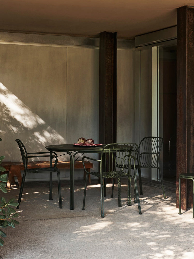 Thorvald Round Table SC98 | &Tradition | Catalog Interiors 
