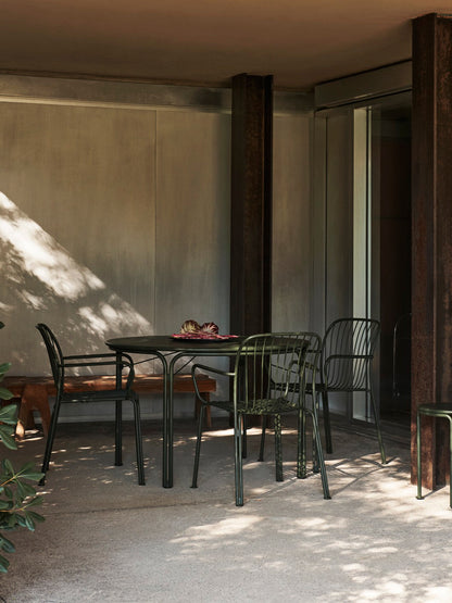 Thorvald Round Table SC98 | &Tradition | Catalog Interiors 