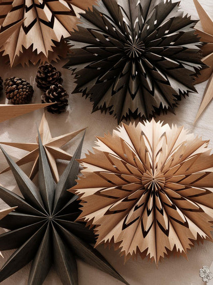 Venja Start Ornament